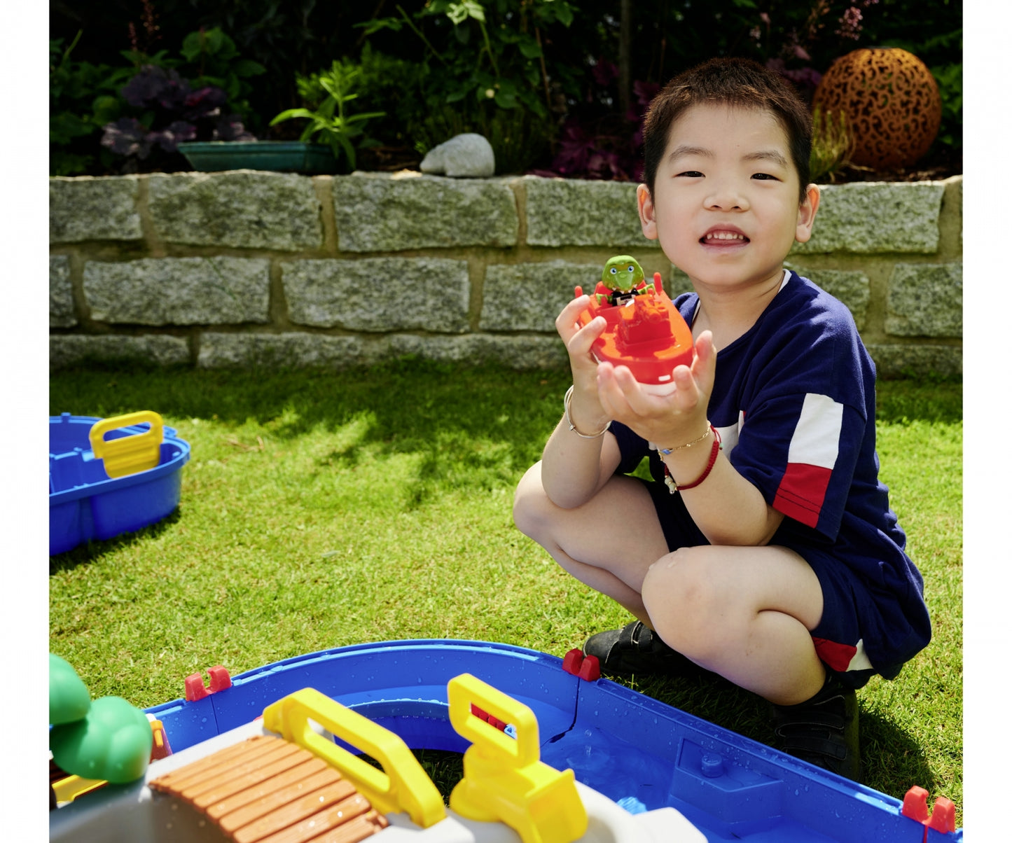 AQUAPLAY MOUNTAIN LAKE