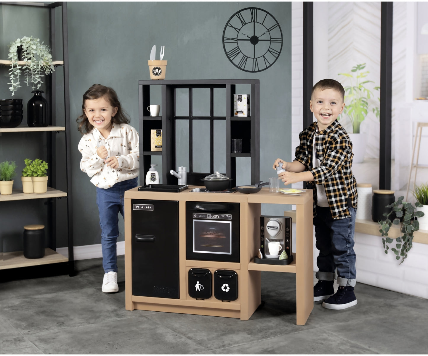SMOBY Kitchen Loft – Urban Style Kitchen Includes 32 Accessories